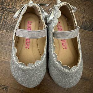Laura Ashley Silver Ballet Shoes Size 6-9 Mos Scalloped NEW